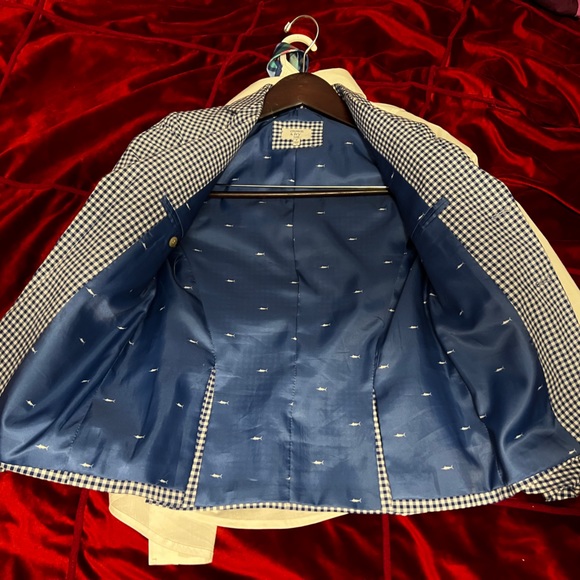 Blazer - Picture 1 of 4